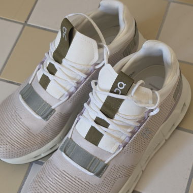 Chaussures On - Cloudnova 38,5