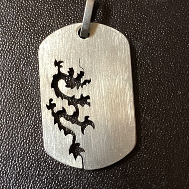 Y2K Metallanhänger mit Drachenmotiv