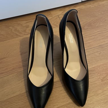 Black leather Stilettos s.38