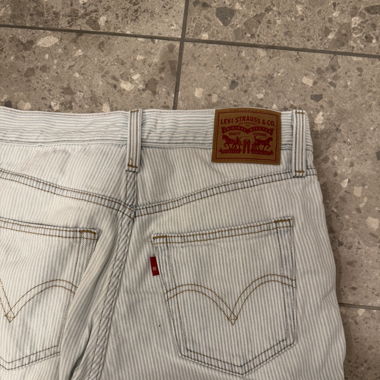 Levis Mom Jeans W28 L30