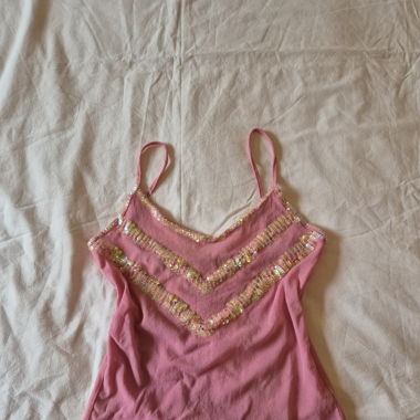 Top sequin
