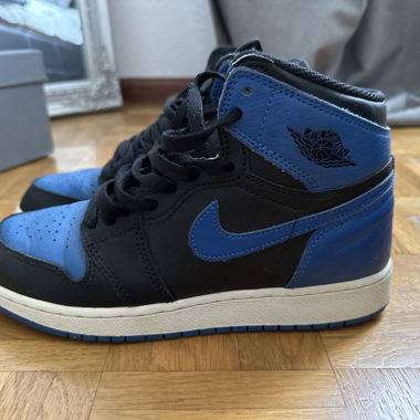 Jordan 1 Retro Royal Blue