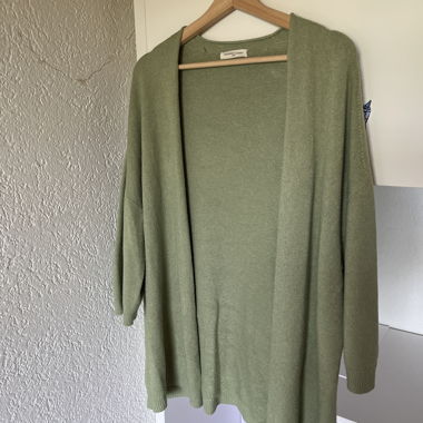 Long knitted cardigan green