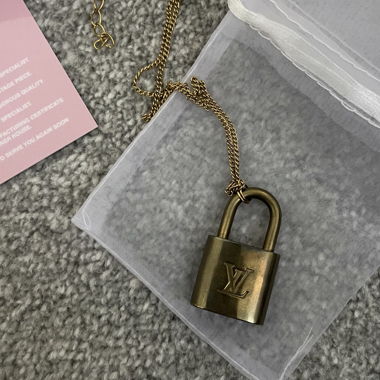 Collier Louis Vuitton Vintage