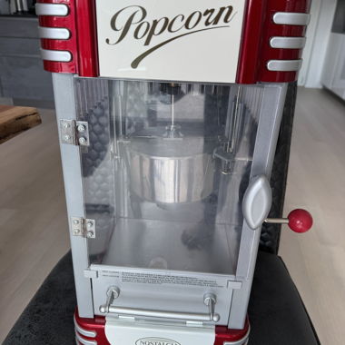 Popcorn machine