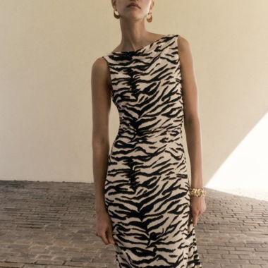 Rückenfreies Kleid