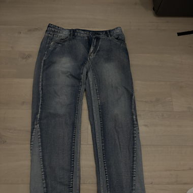 Jeans a zampa