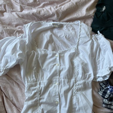 weisse schulterfreie bluse