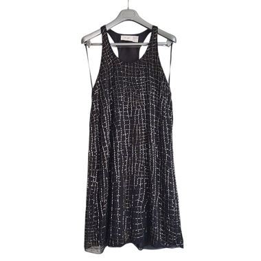 Robe noire à perles tubulaires – Taille 40 CH