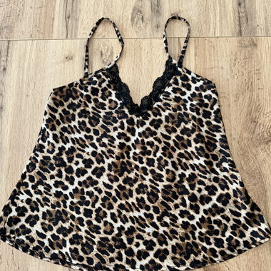 Zuiki-Halter Slip Top