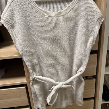 Maglione in maglia con cintura