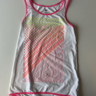 Sportshirt mit Neon-Punkten