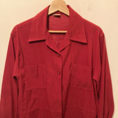 Chemise rouge vintage