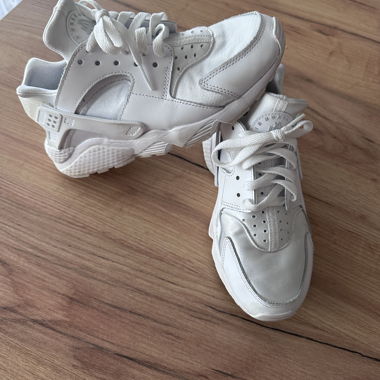 Nike Huarache 38.5 