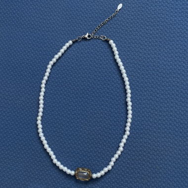 Collier de perles avec pendentif