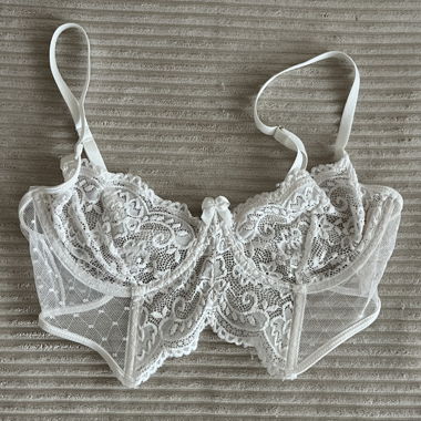 Dessous/Spitze/Weiss/Blumen