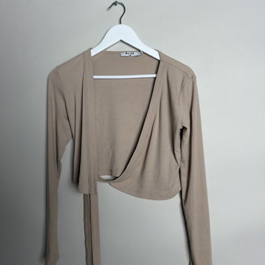 NA-KD ribbed wrap top