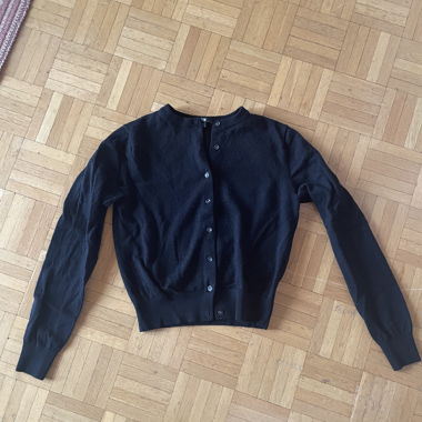 Schwarzer Knopfcardigan
