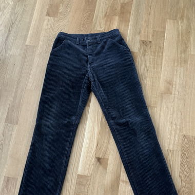Low waisted Levis corduroy trousers