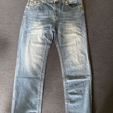 True Religion Jeans Grösse 38. fittet wie XL