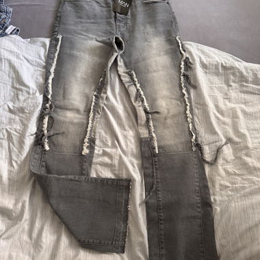 Jeans droit homme BOOHOO MAN taille 34 