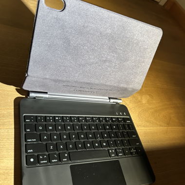 Étui en cuir pour iPad avec clavier noir
