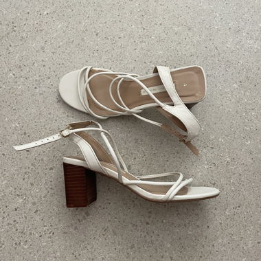 Sandales a talon blanc