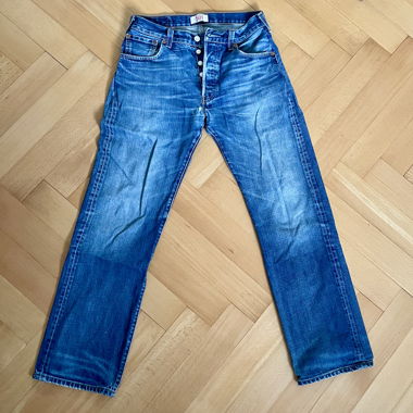 Levis jeans