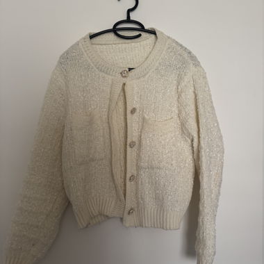 Cardigan color crema