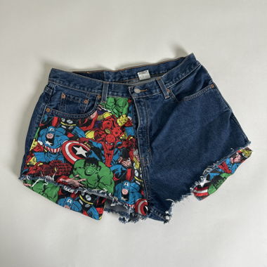 Shorts en jean Levi's 560 avec imprimé Marvel