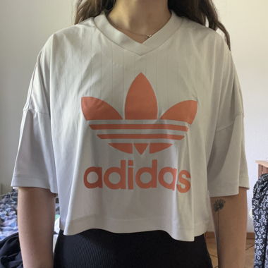 Crop-T-Shirt von adidas