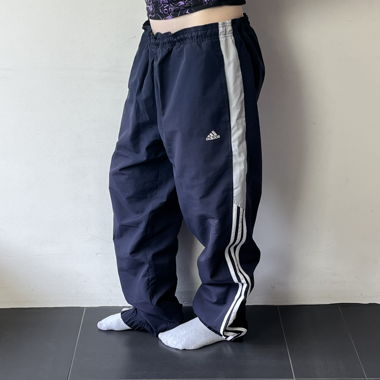 baggy adidas trackpants