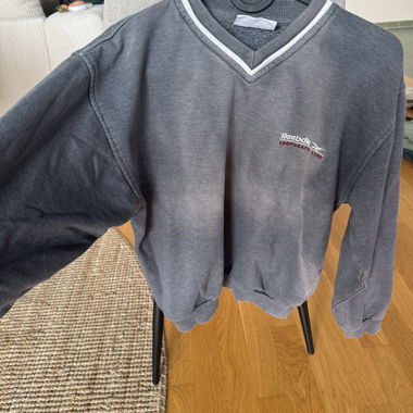 Sweat Reebok gris