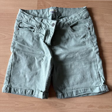 Short verde menta in cotone