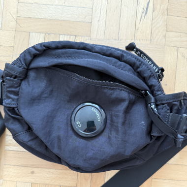 C.P COMPANY BAUCHTASCHE