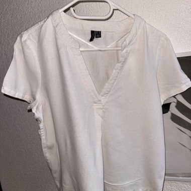 Weisses Leinen-Shirt