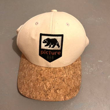 Beige cap with cork brim