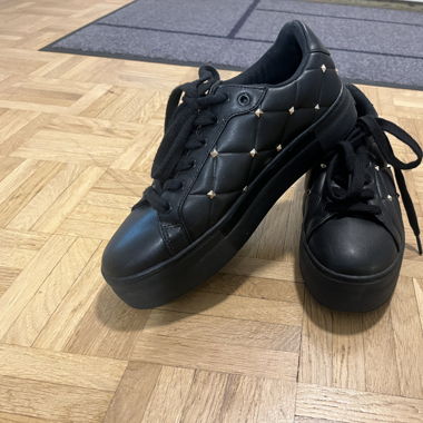 Guess Schuhe