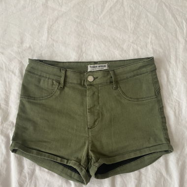 Grüne Shorts