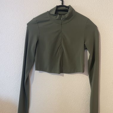 Maglia a maniche lunghe verde, Là shady
