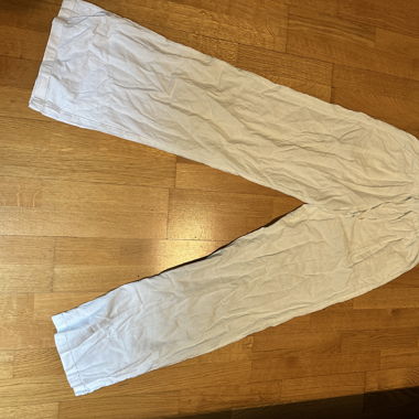 Weisse Leinen Hosen