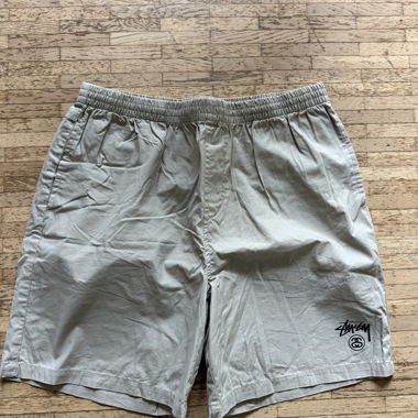 Short beige Stüssy