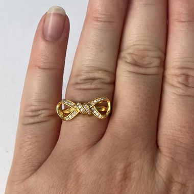 Anello in Oro Fiocco con Pietre 
