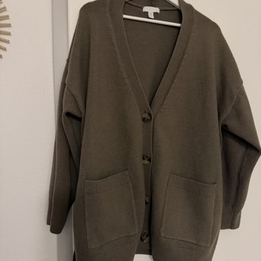 Strickjacke seitlich offen