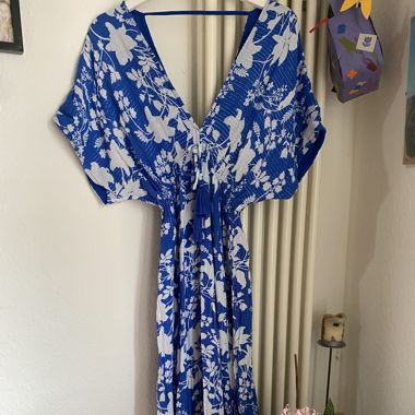 Beautiful floral dress.