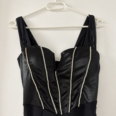 Festliches schwarzes Kleid mit Details Gr. 36