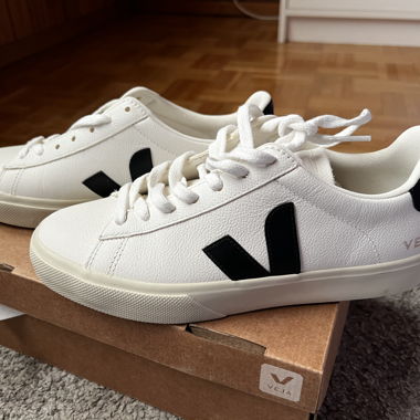 Sneaker bianche VEJA