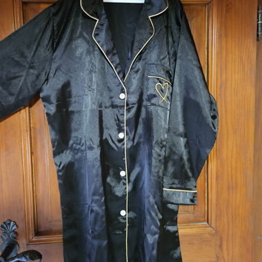 Chemise de nuit satinée noire