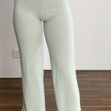 Mintfarbende Stoffhose