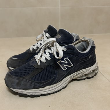 New Balance 2002r